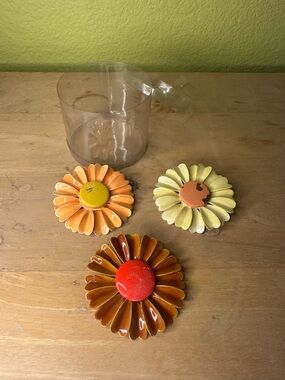 Vintage 1960’s Flower Brooches
